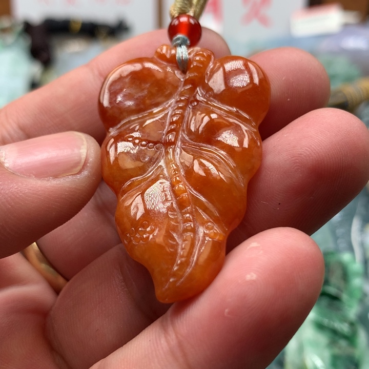 翡翠颈饰未镶嵌保真天然a货翡翠