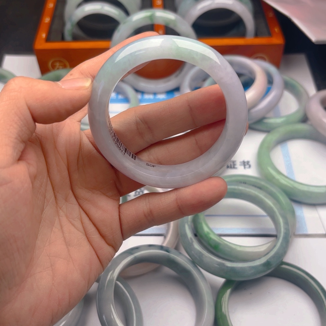 翡翠未镶嵌手镯5253x8. 44