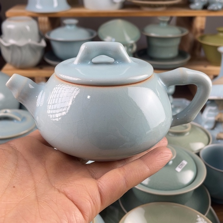 J原矿微微瑕福利石瓢壶