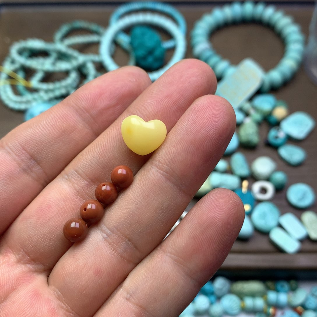 南红玛瑙雕刻未镶嵌