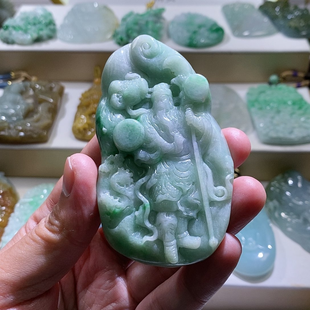 【闪购商品】翡翠颈饰未镶嵌关公