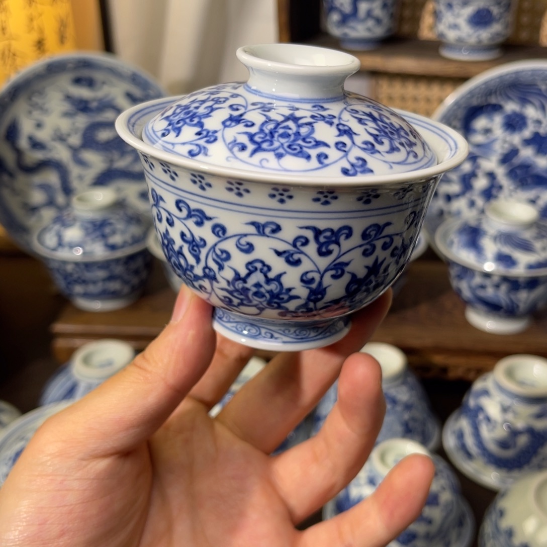 用***5瓷其他汀蓝纯手工手绘缠枝莲花心二才盖碗 微瑕