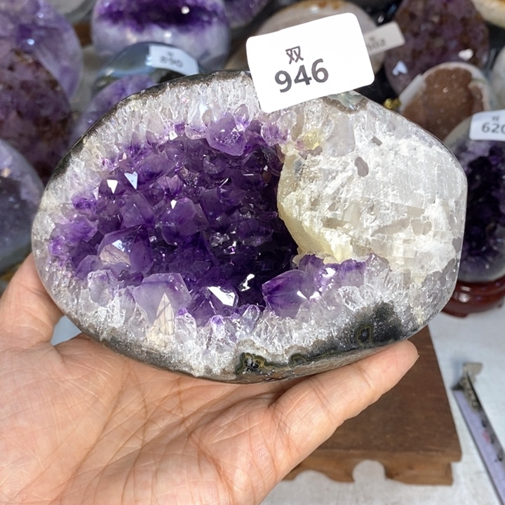 未镶嵌水晶大型摆件（非配饰）方解石