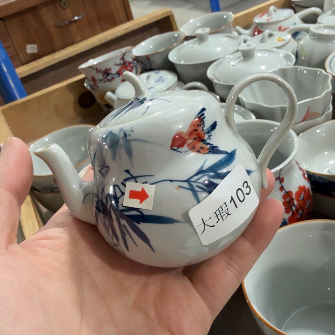 釉下手绘茶具微瑕