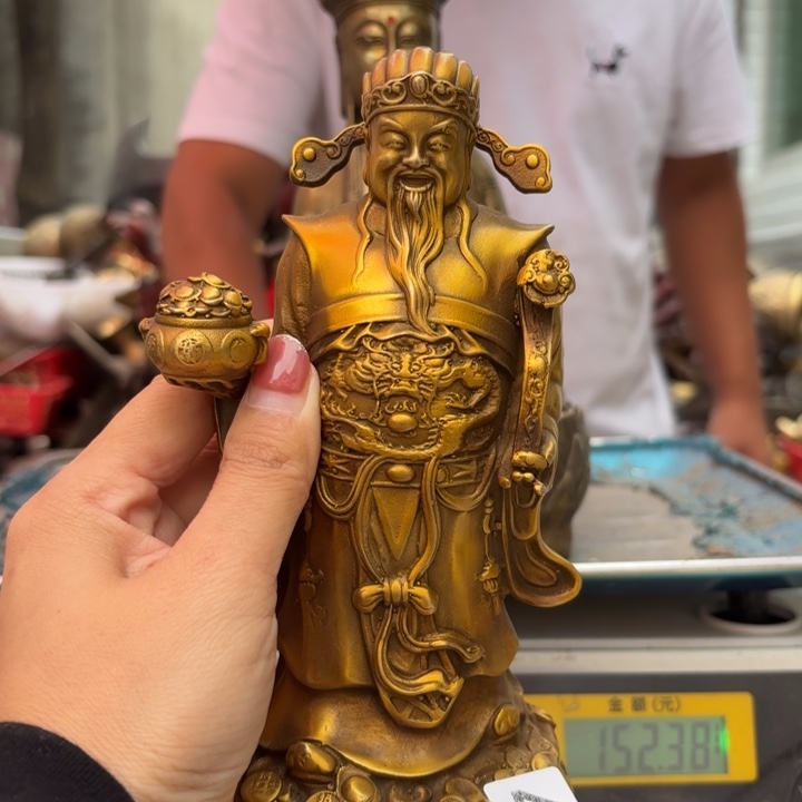 福***哥485 铜器物品理性消费