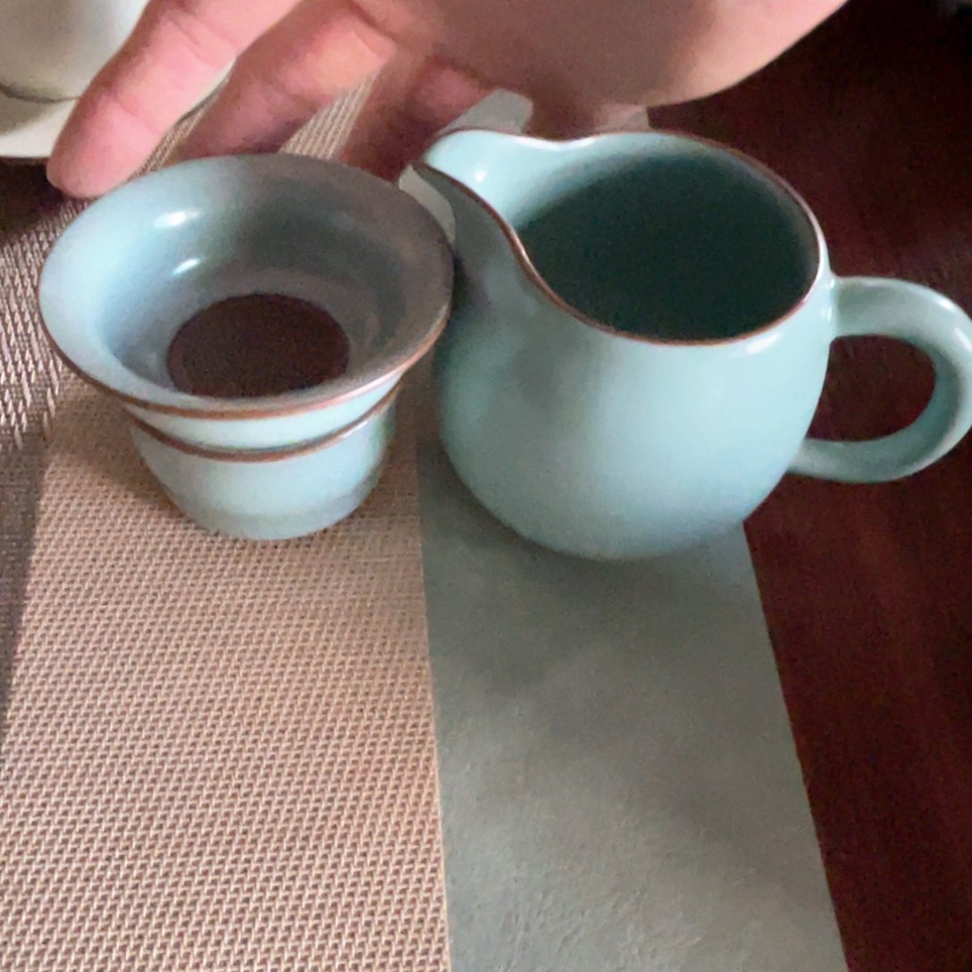 瓷片小微瑕。。。。。。。。。。。