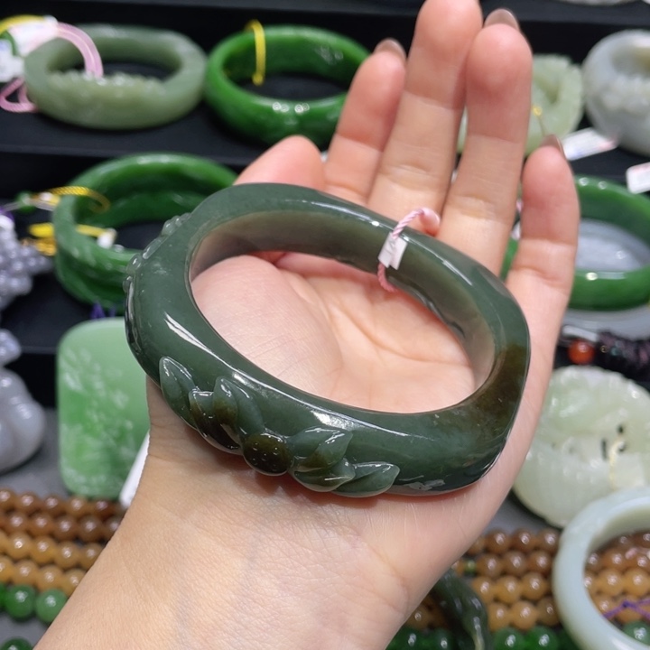 和田玉手镯59+圈口 编号82未镶嵌