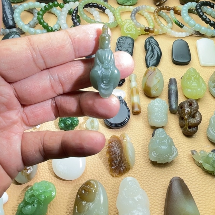 和田玉颈饰未镶嵌定制款