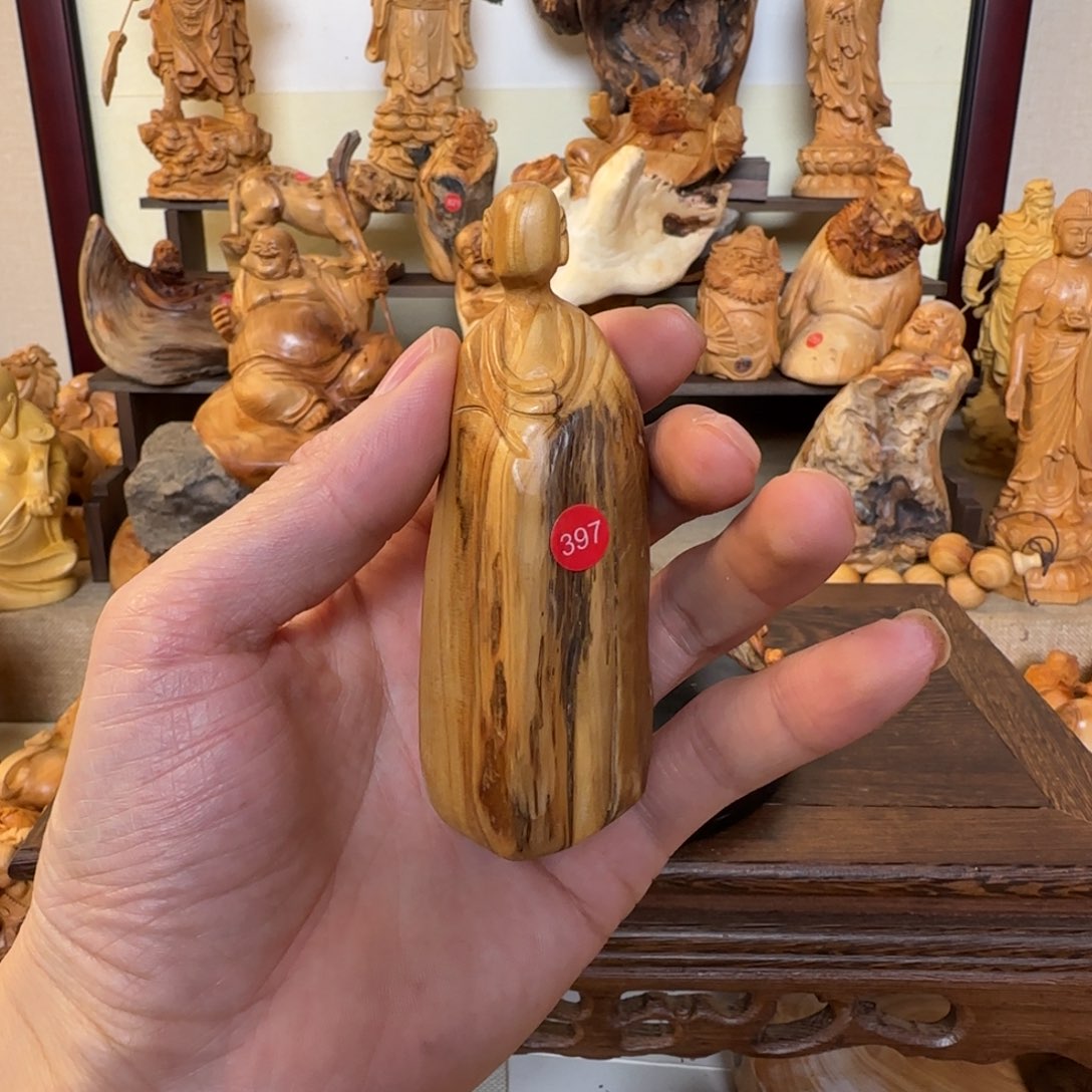 崖柏小木匠艺雕一物一拍
