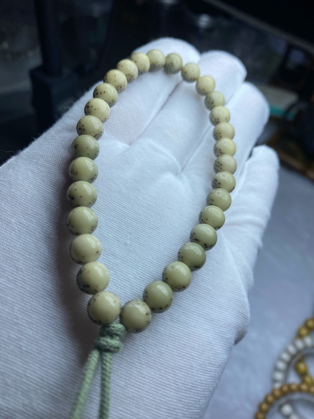 星月菩提石玉7✖️7正圆玉化手持