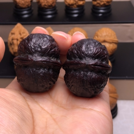 文玩核桃把件玉罗汉地闷56