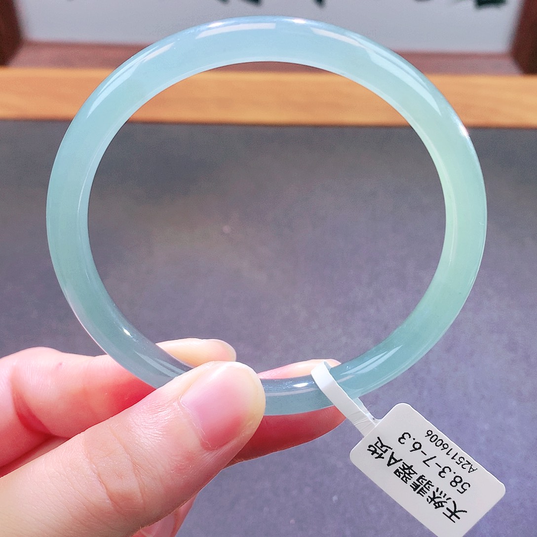 翡翠未镶嵌手镯天然翡翠