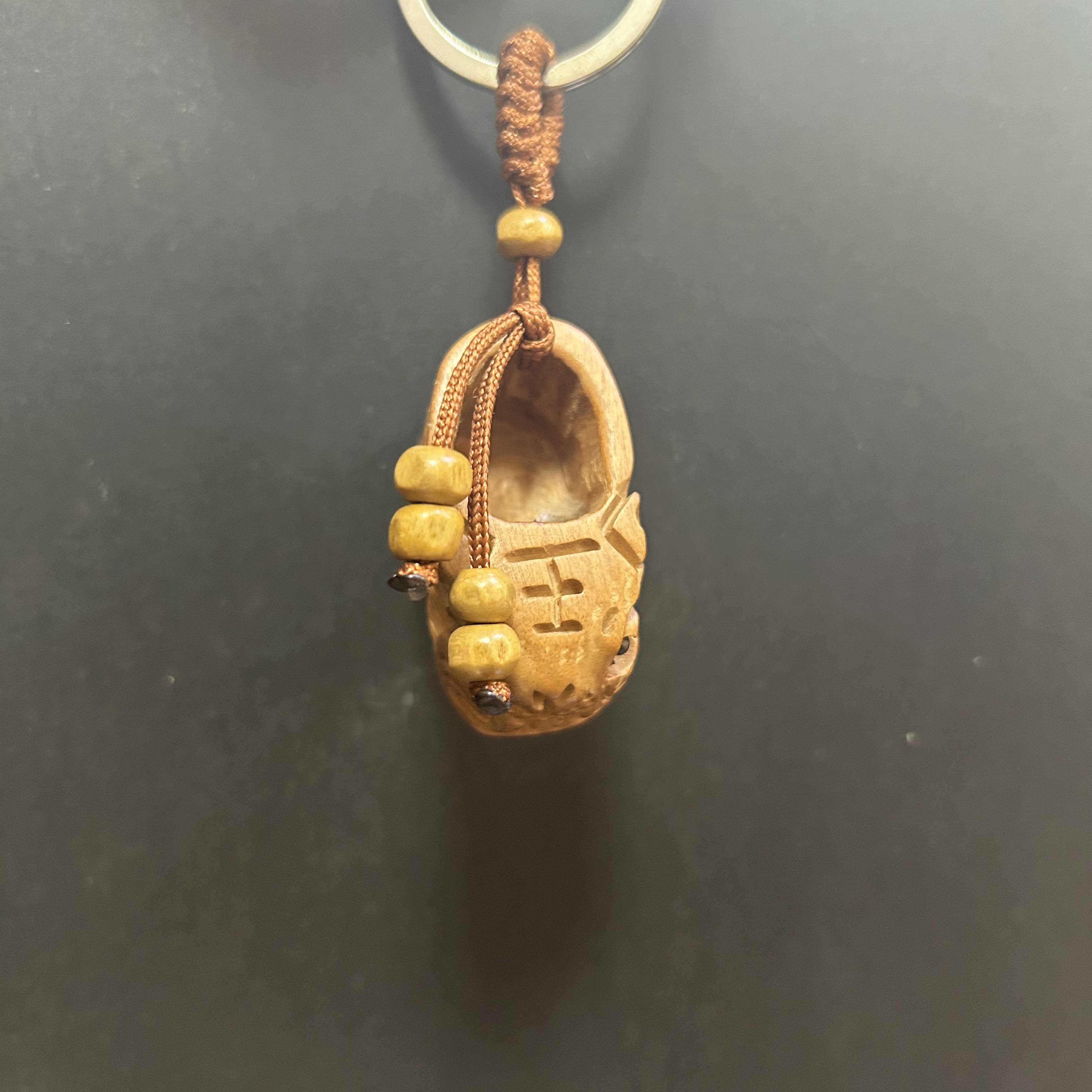 桃木手工雕刻老虎鞋钥匙扣