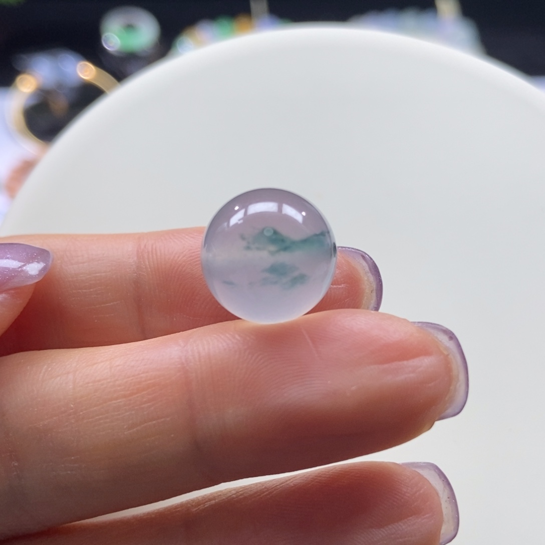 翡翠颈饰未镶嵌高冰飘花圆珠13.7mm