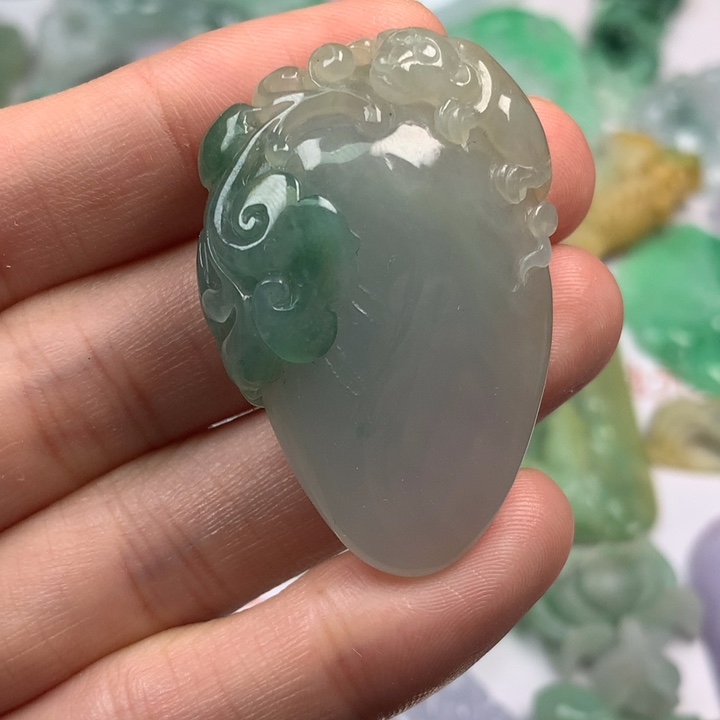 翡翠未镶嵌颈饰翡翠
