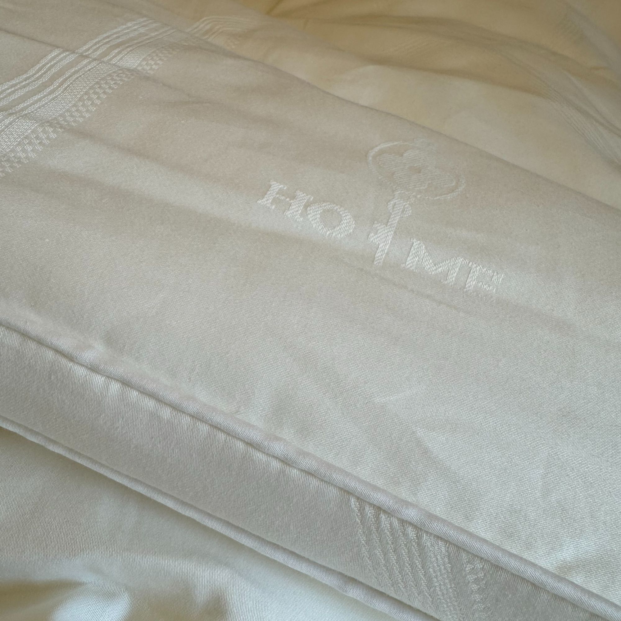  「琳嗒妈妈 · 80支匹马棉大提花羊绒蛋白被 整条被芯暖和又透气 」