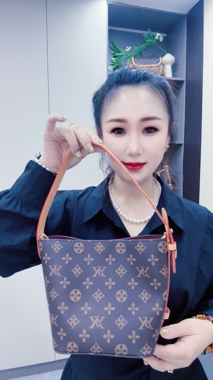 JJ艾旺角All in 水桶包 单肩手提斜跨包