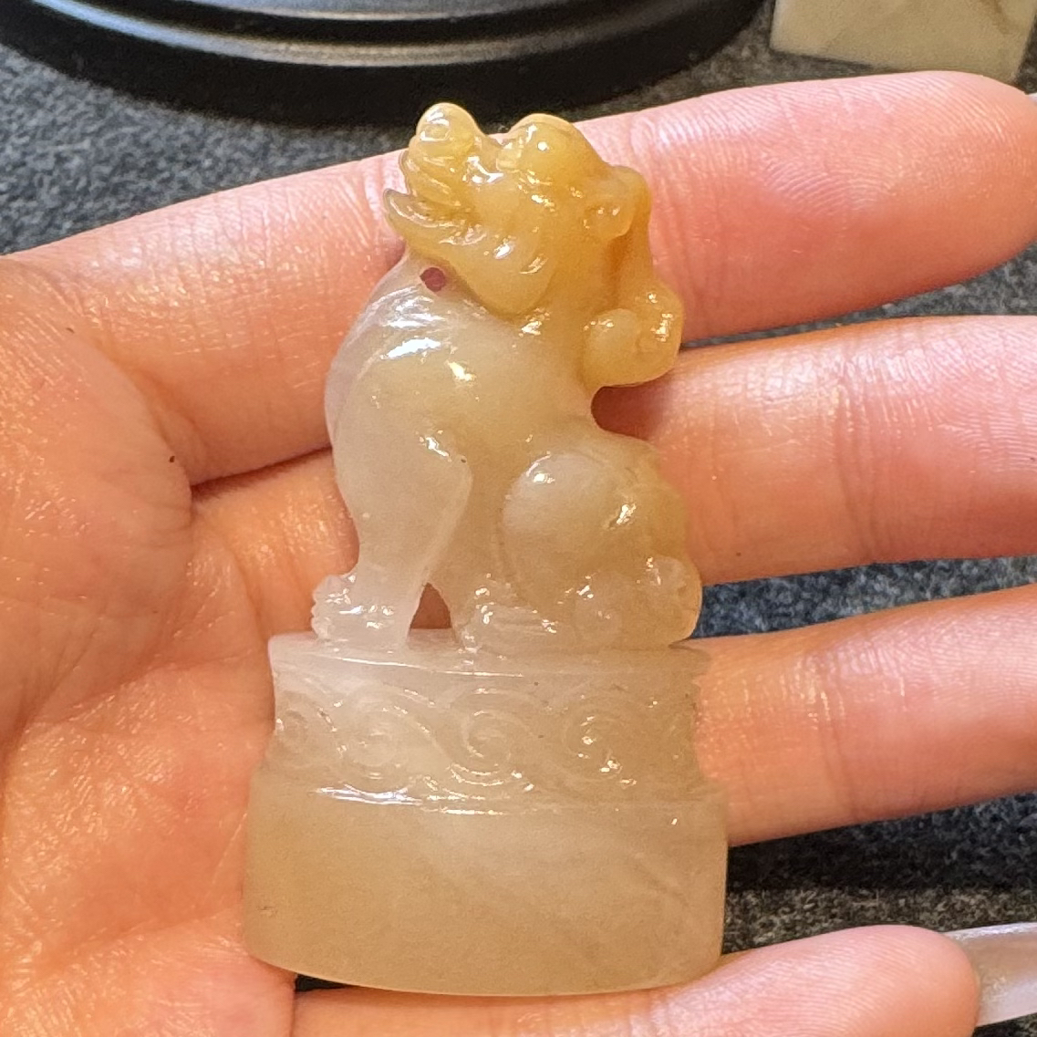 寿山荔枝冻石/貔恘瑞兽。尺寸5.5-3-1.5厘米