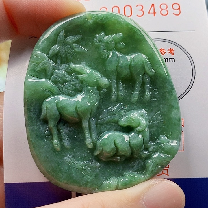 吊坠(不含链)未镶嵌翡翠