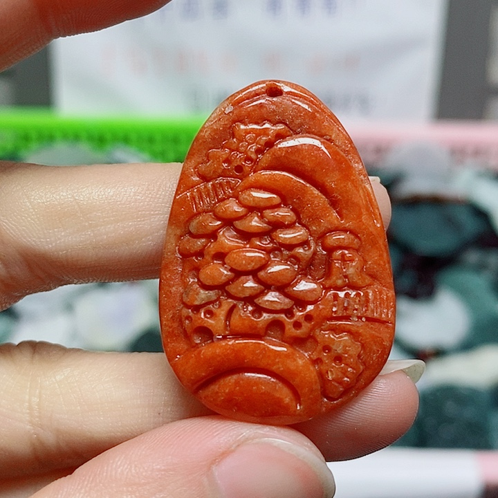翡翠颈饰未镶嵌纯天然