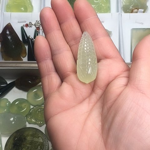 岫玉未镶嵌颈饰天然天然岫玉