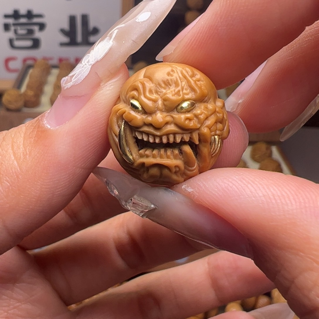 文玩核桃把件镶嵌款獠牙恶僧18➕尺寸全品有正常封口线