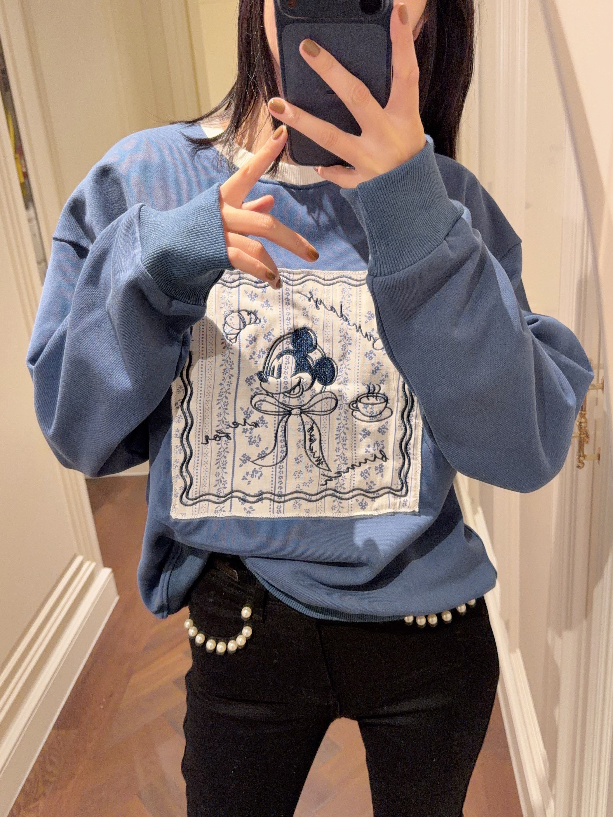 【张静芝】早秋新品~撞色贴布刺绣卡通洋气减龄蓝色女生卫衣