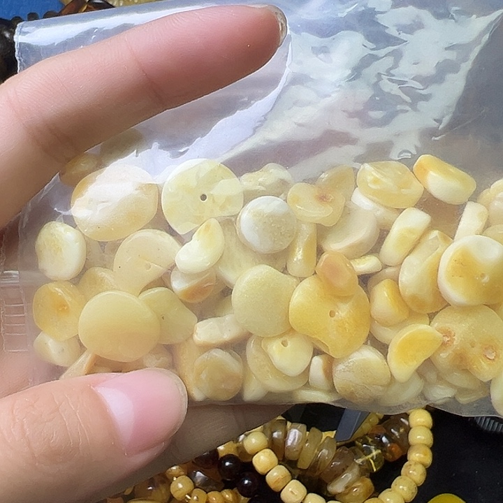 非金属意臻珠宝天然手串