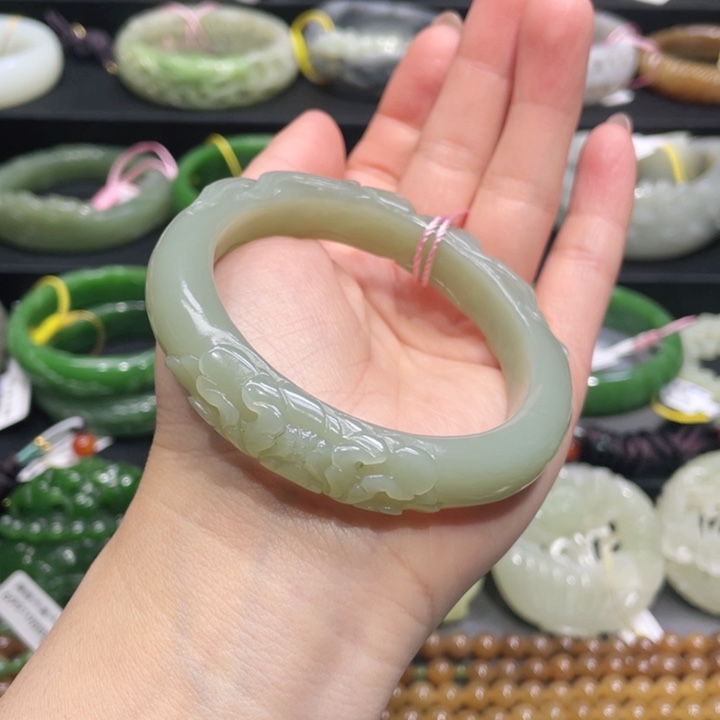 和田玉手镯57圈口 编号2未镶嵌