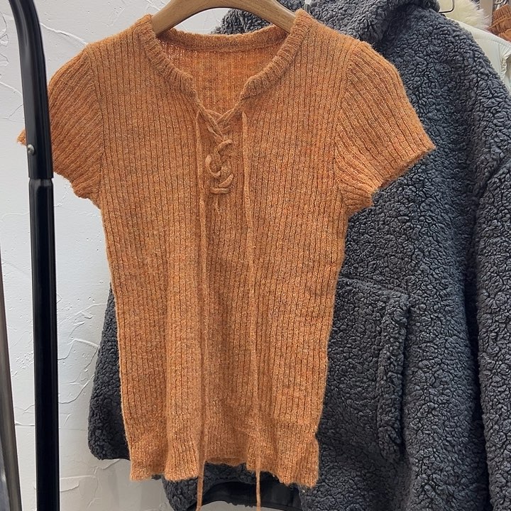 今天新款 橘色短袖针织衫