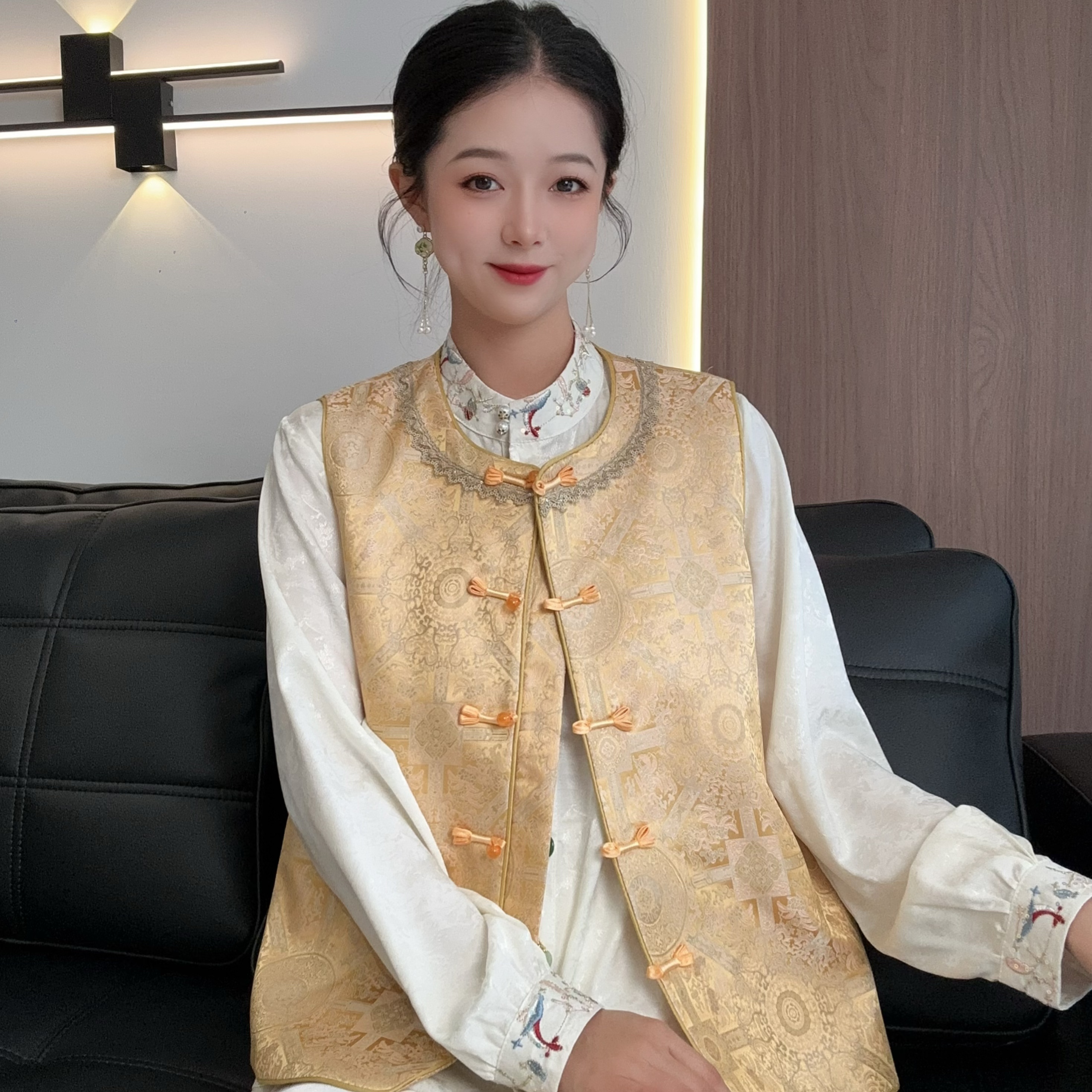 【沐言 】春季新款新中式国风盘扣马夹高级感轻奢时尚马甲