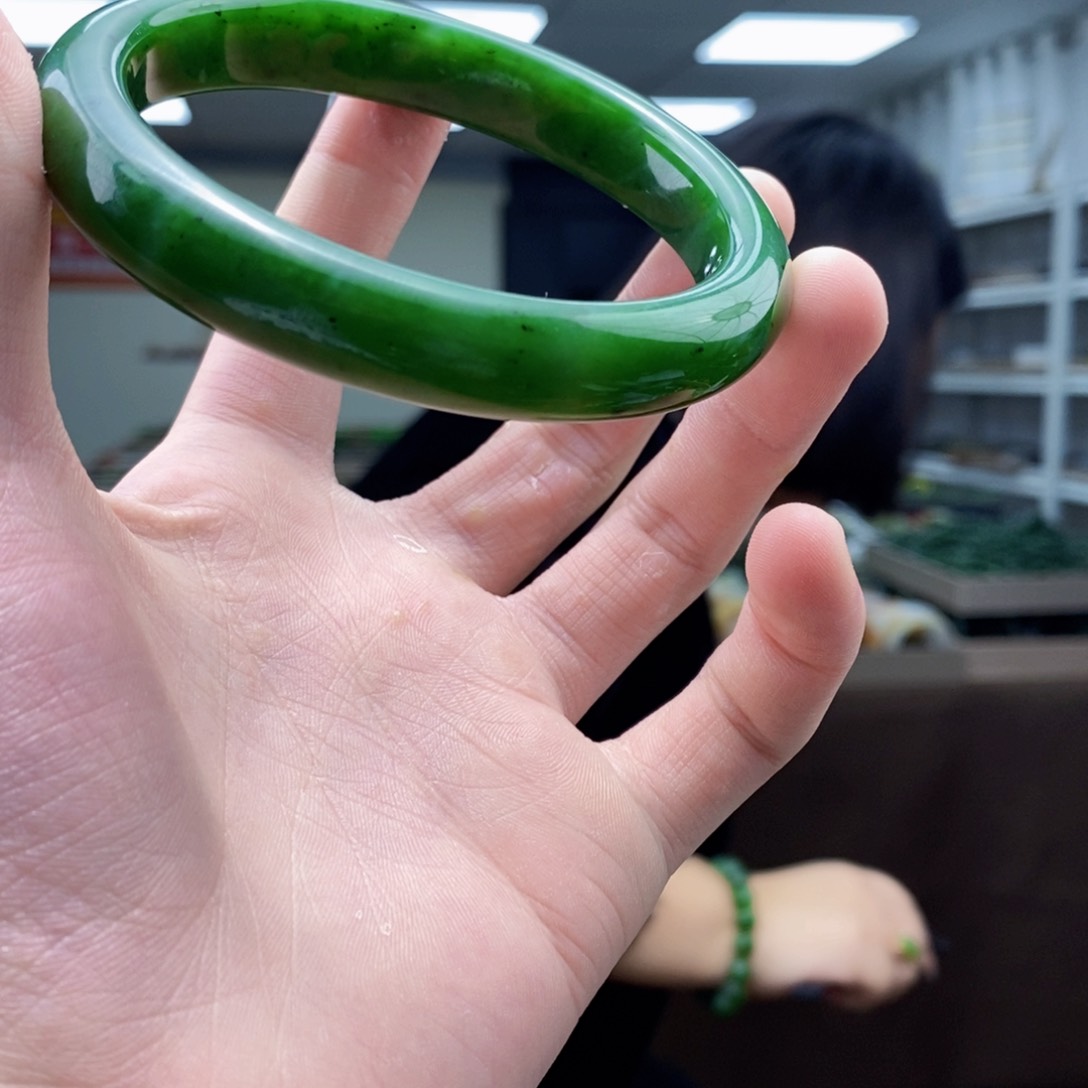 和田玉颈饰未镶嵌陆*妹