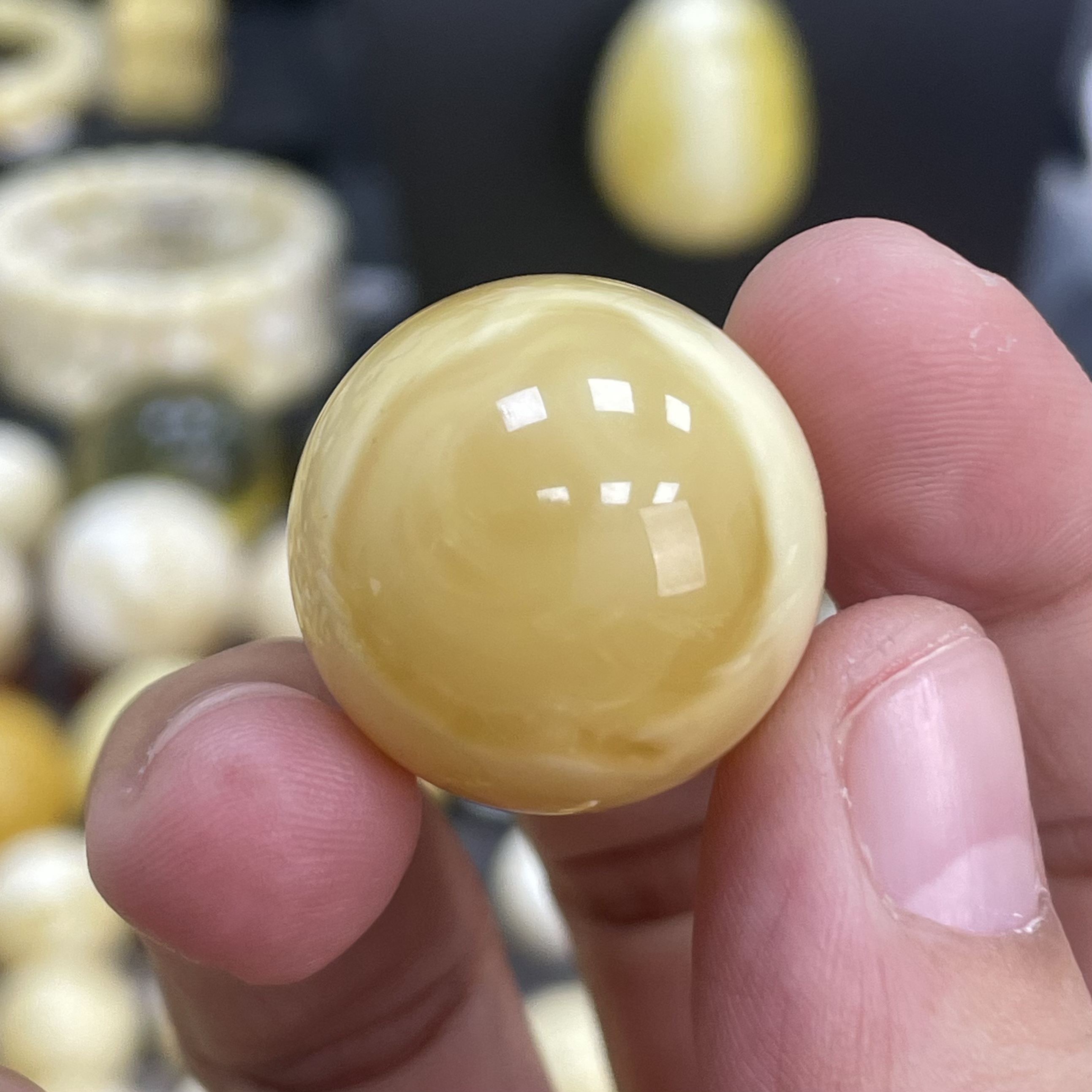 魔梵珠宝｜22.9mm俄料天然蜜蜡 浓蜡大眼睛 瑕疵福利款
