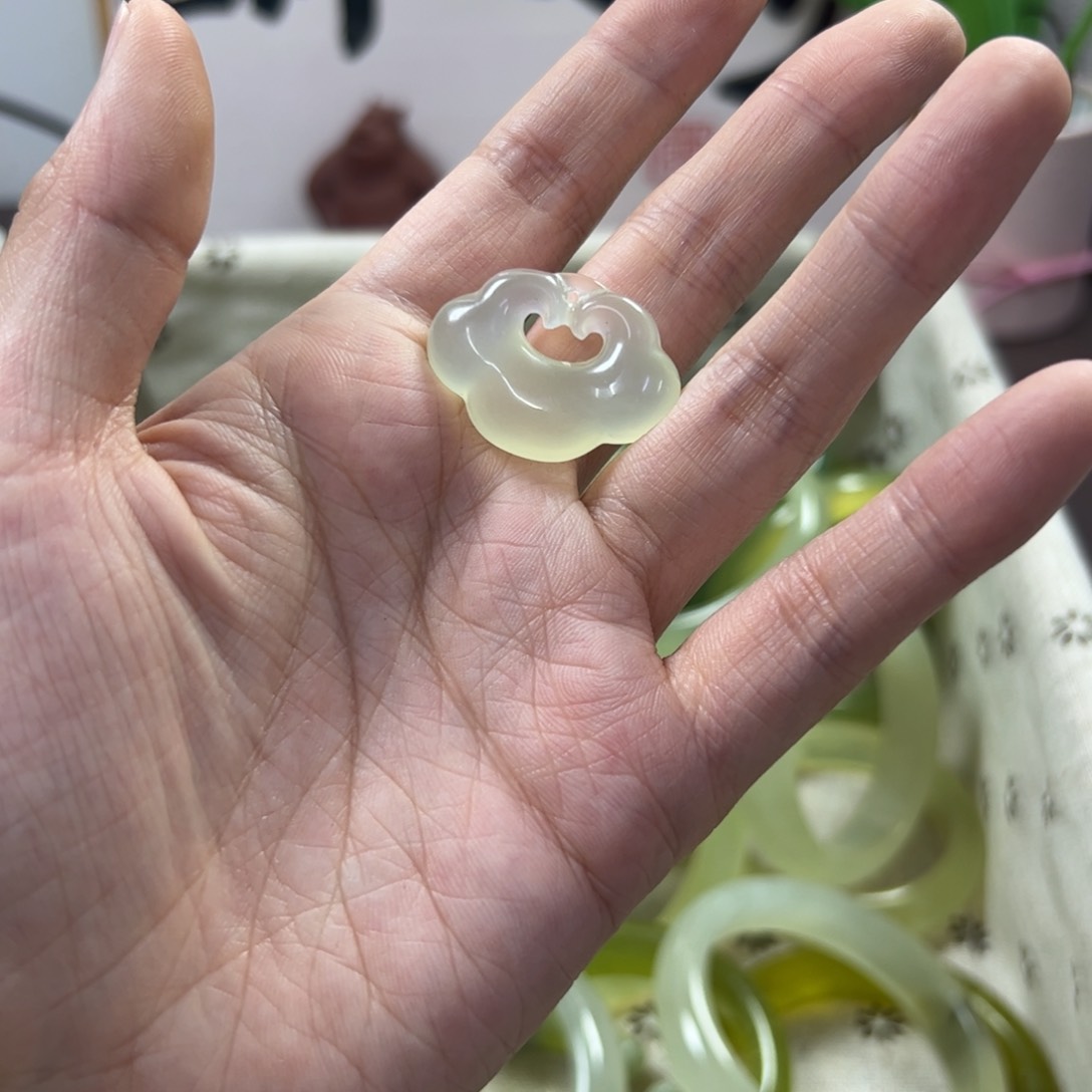 蛇纹石玉手镯未镶嵌284