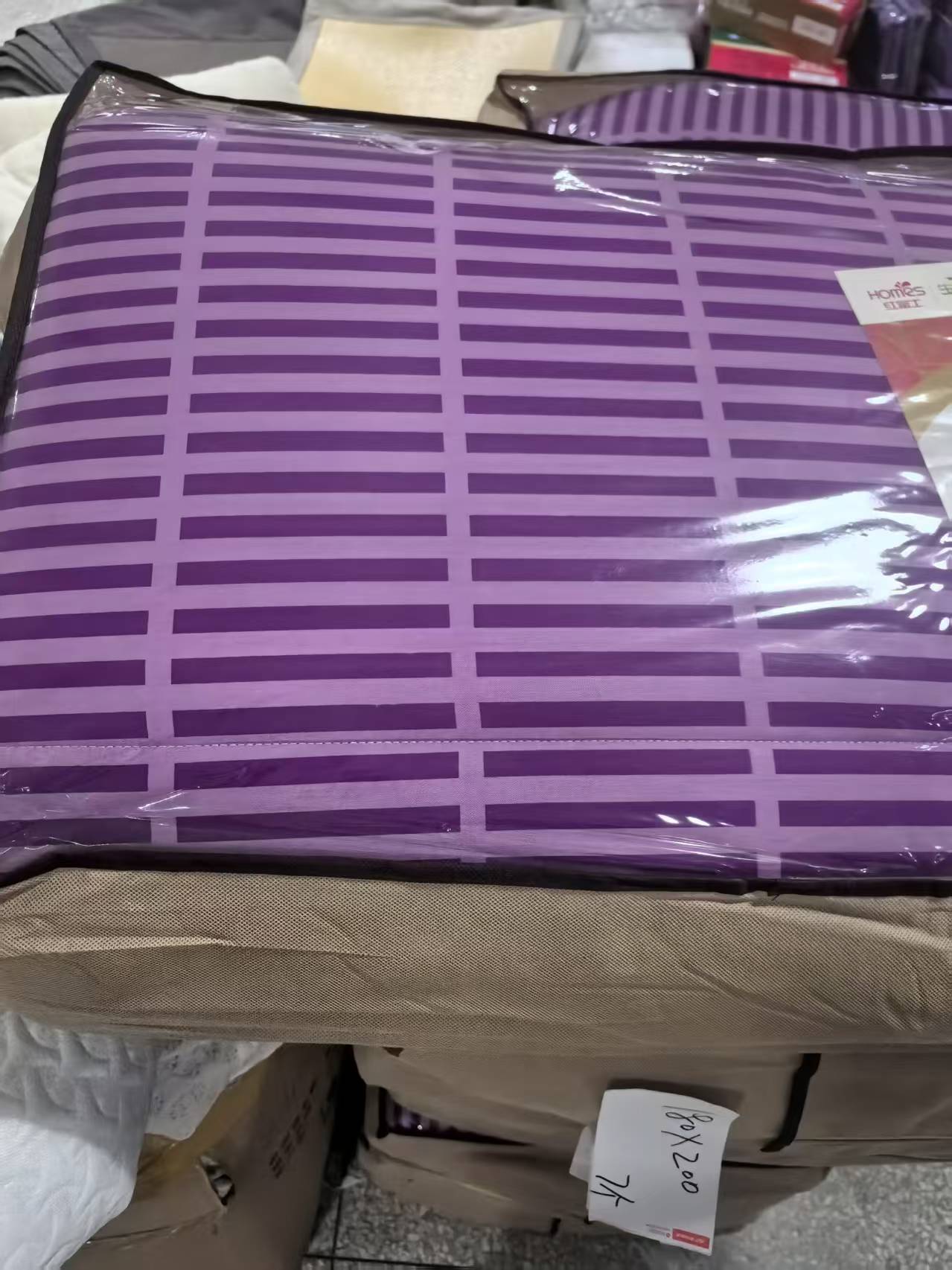 《厚广家》3楼180×200杂款表面全棉床垫 发1张 微瑕疵 不挑色