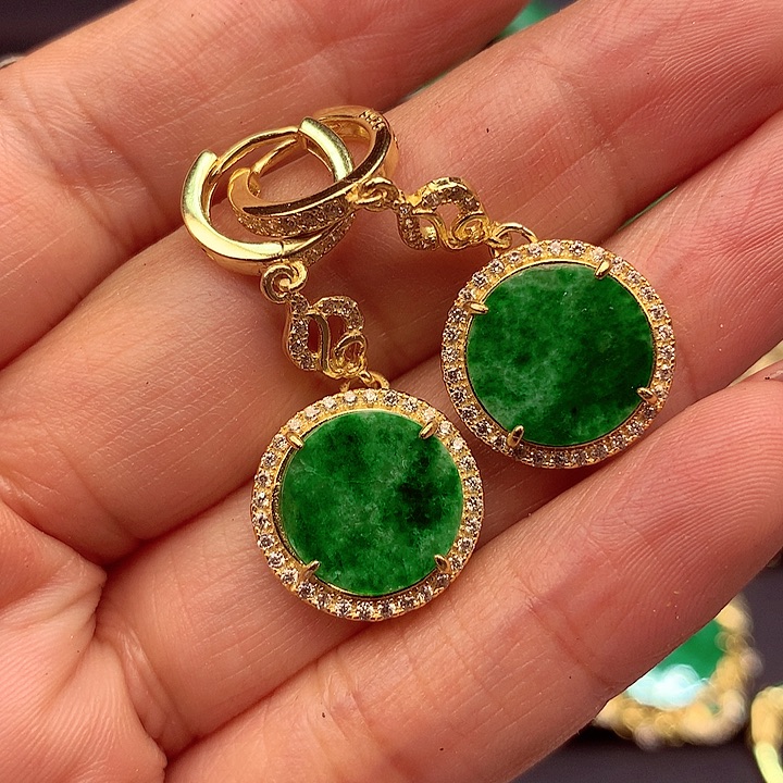 翡翠颈饰银S925镶嵌翡翠