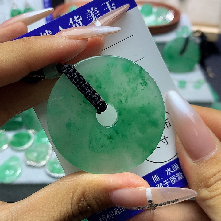 石英质玉（非洲翠）银S925镶嵌颈饰