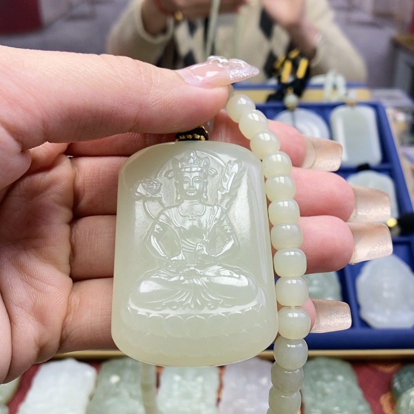 【闪购商品】和田玉颈饰未镶嵌三****件