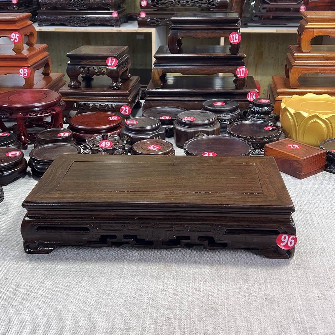 红木底座精雕工艺品