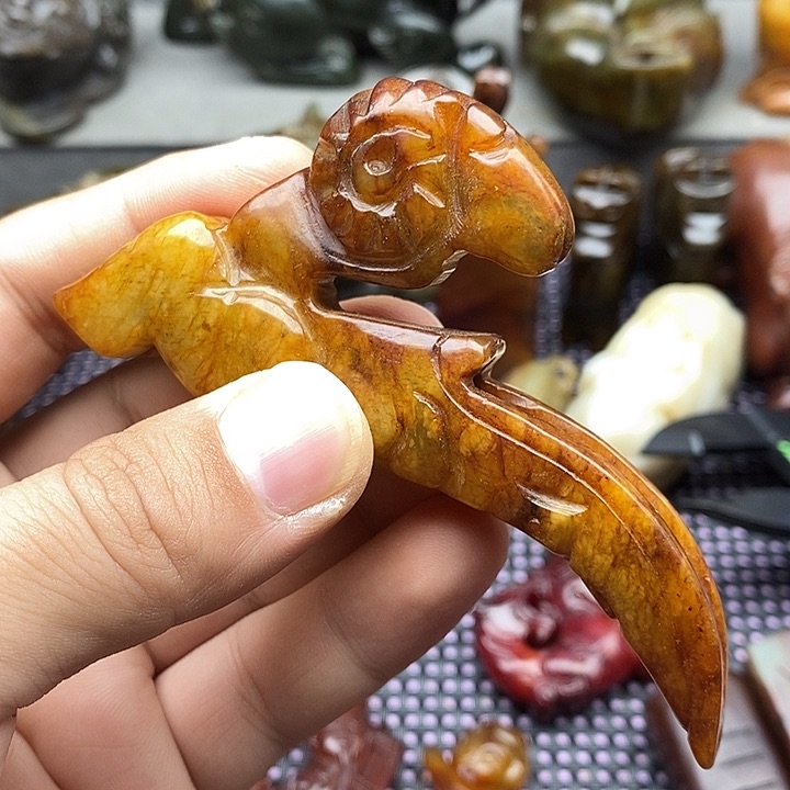 未镶嵌蛇纹石玉颈饰