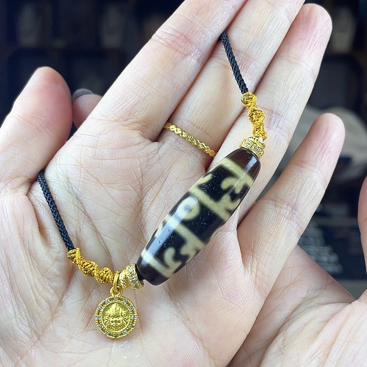 玛瑙/玉髓颈饰合金