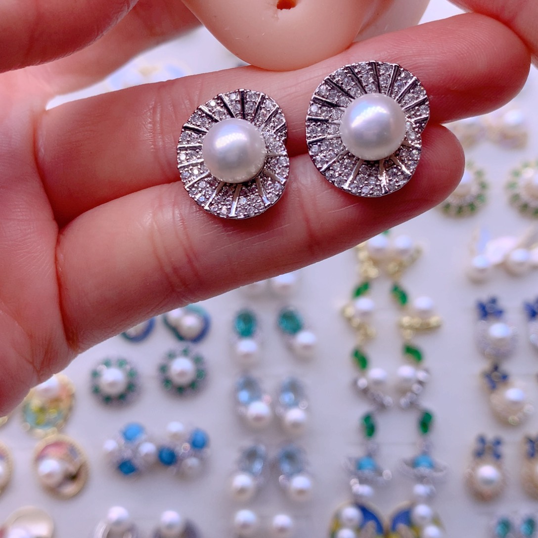 合金耳饰淡水珍珠