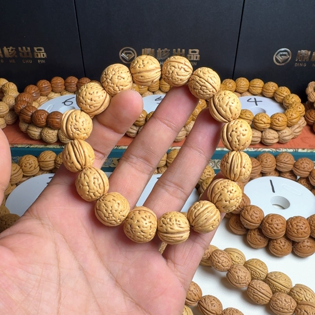 桃核吊坠金**金盘锦肌肉刀齐桃核