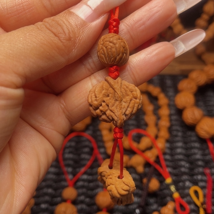 菩提籽类龙纹桃枭挂件
