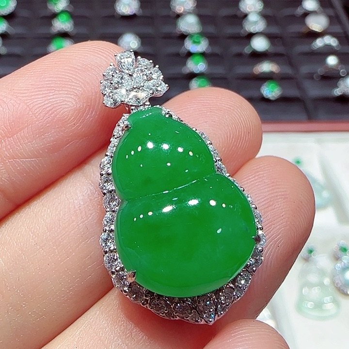 翡翠18K金镶嵌吊坠(不含链)吊坠