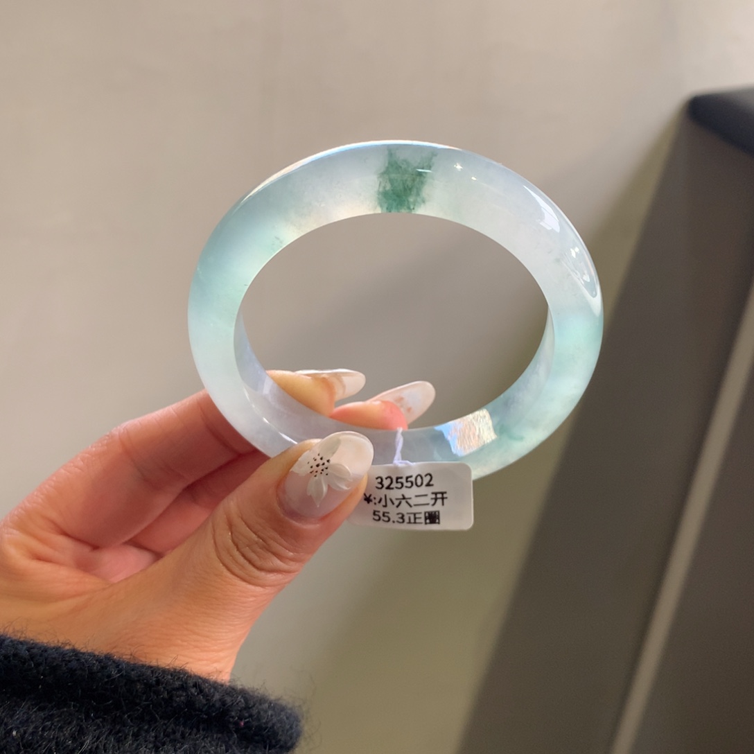 翡翠手镯未镶嵌正冰化高冰绿底飘花55.3正圈