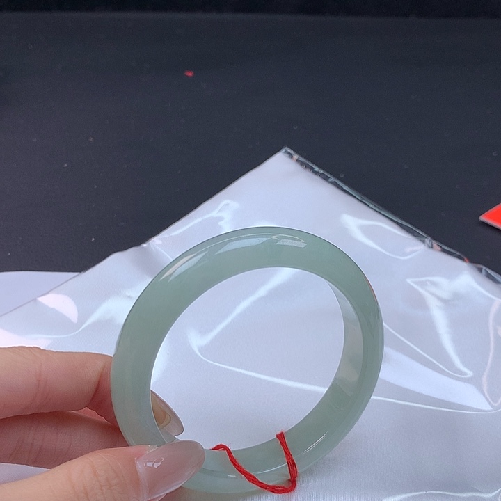 翡翠未镶嵌手镯57