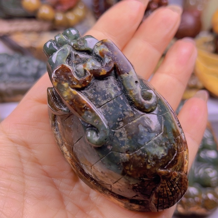 岫岩河磨玉（透闪石质玉）把件未镶嵌