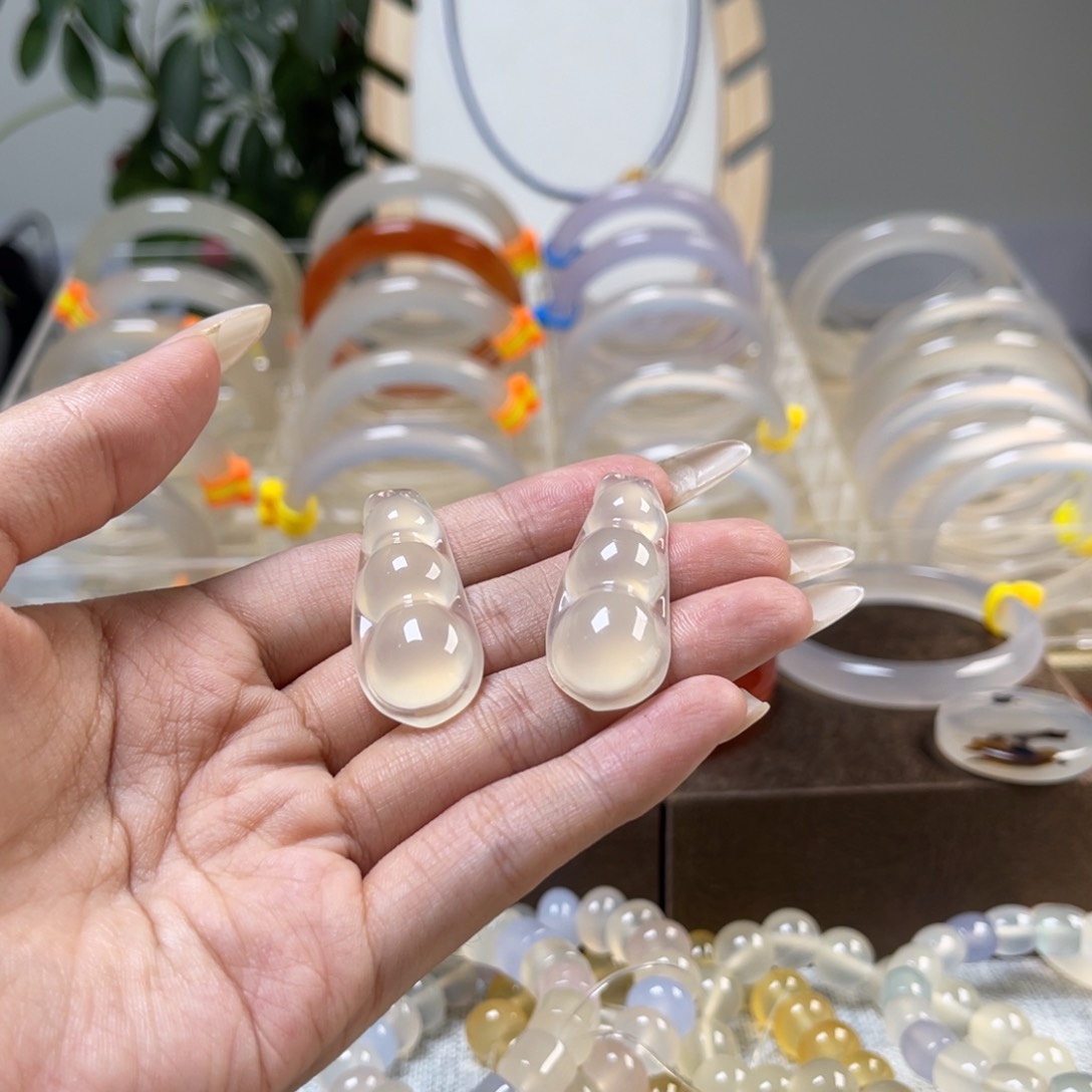 手镯玛瑙/玉髓未镶嵌