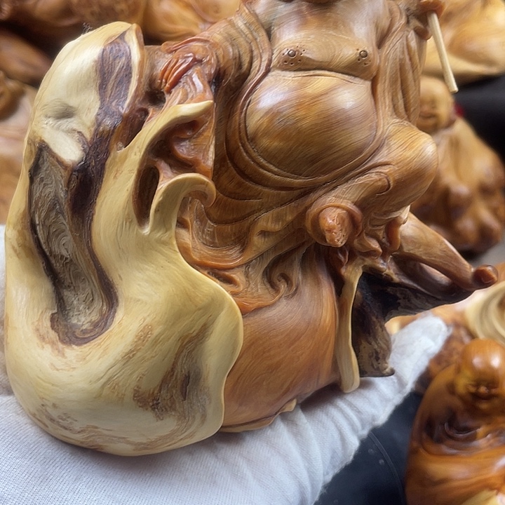 柏木（崖柏）磊*米勒